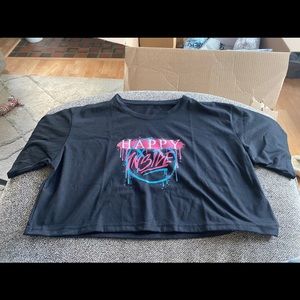 Graphic Crop top size extra large NWT